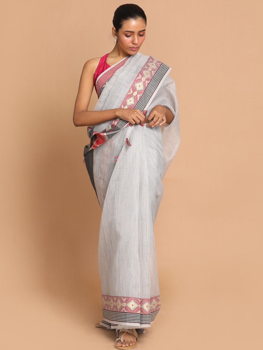 

Indethnic Grey & Pink Woven Design Linen Blend Banarasi Saree