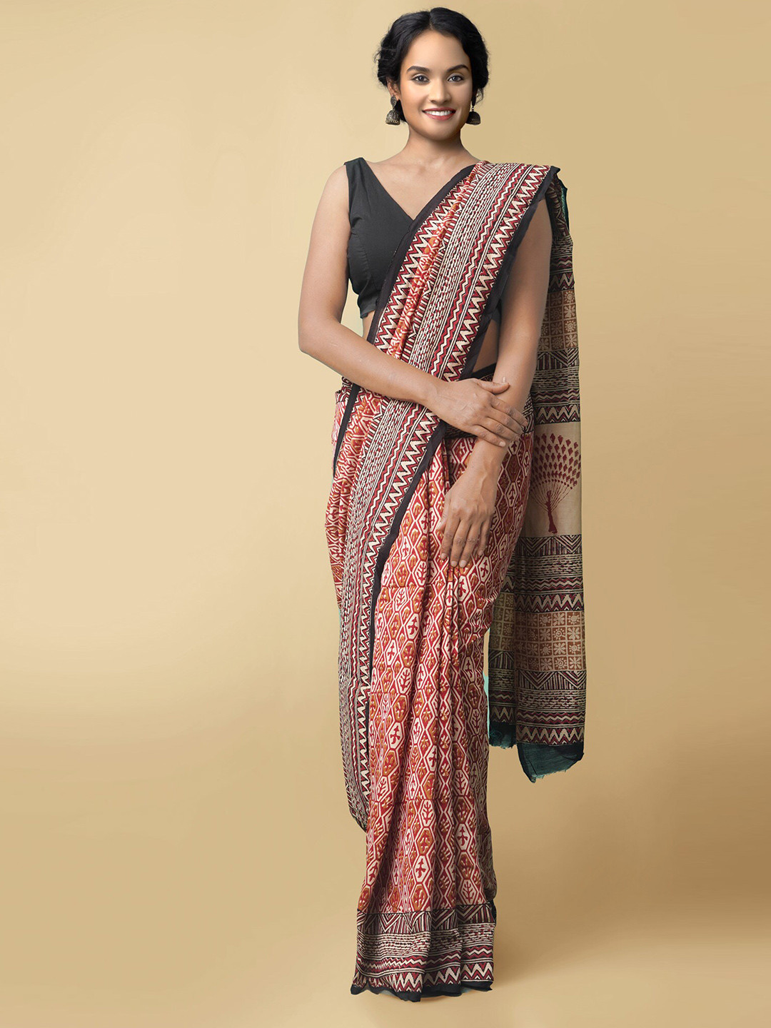 

Unnati Silks Red & Black Tie and Dye Silk Cotton Chanderi Saree