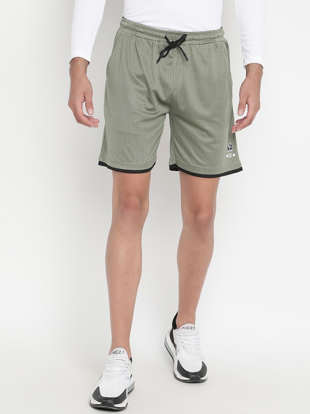 

V2 Value & Variety Men Green Regular Shorts