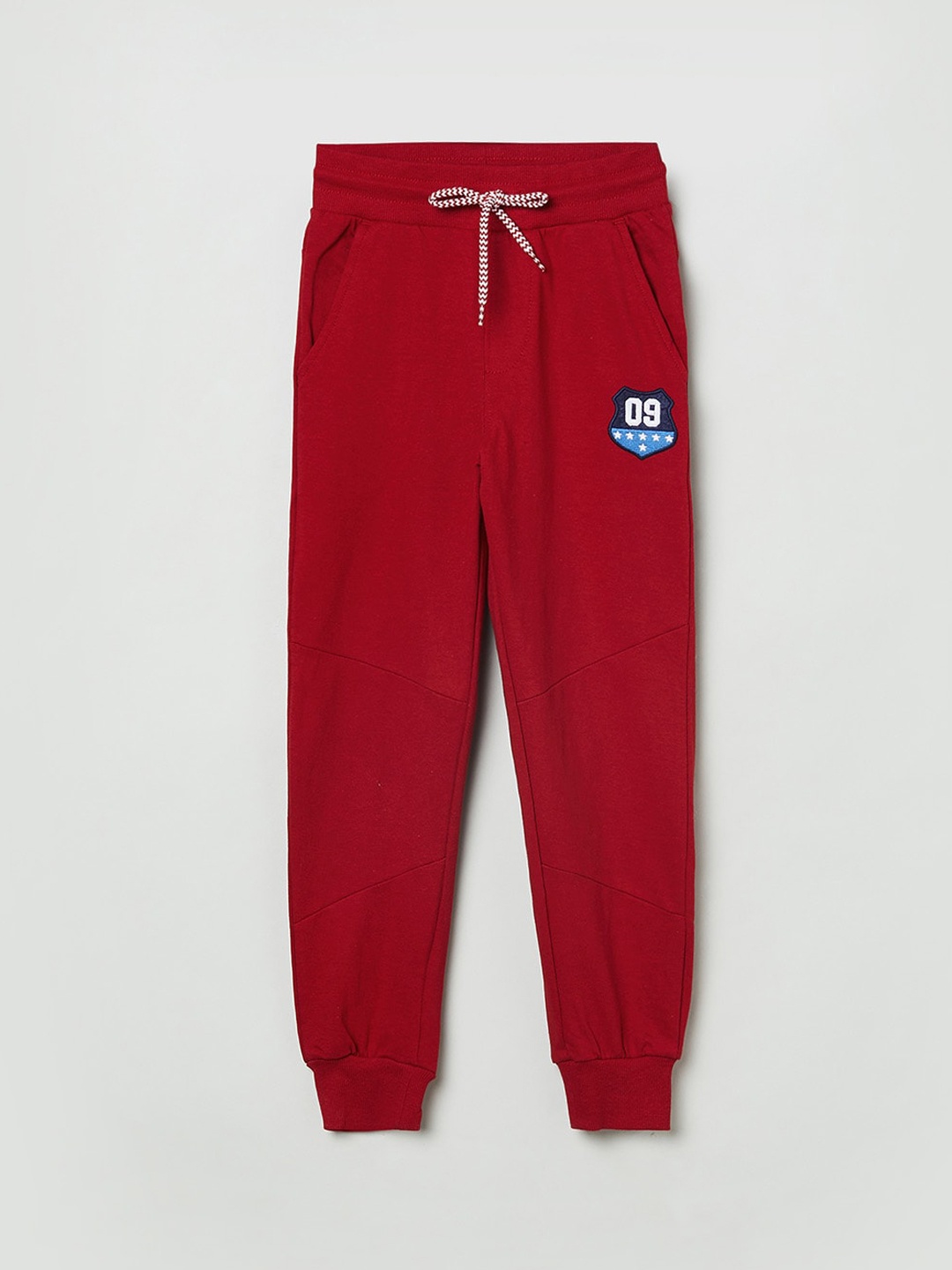 

max Boys Red Solid Pure Cotton Joggers