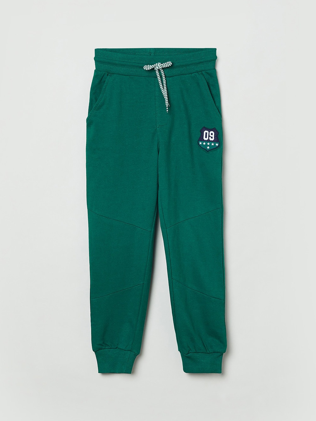 

max Boys Green Solid Pure Cotton Joggers