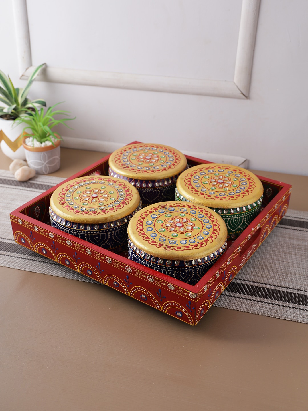 

Aapno Rajasthan Red & Green Wooden Tray with 4 Jars