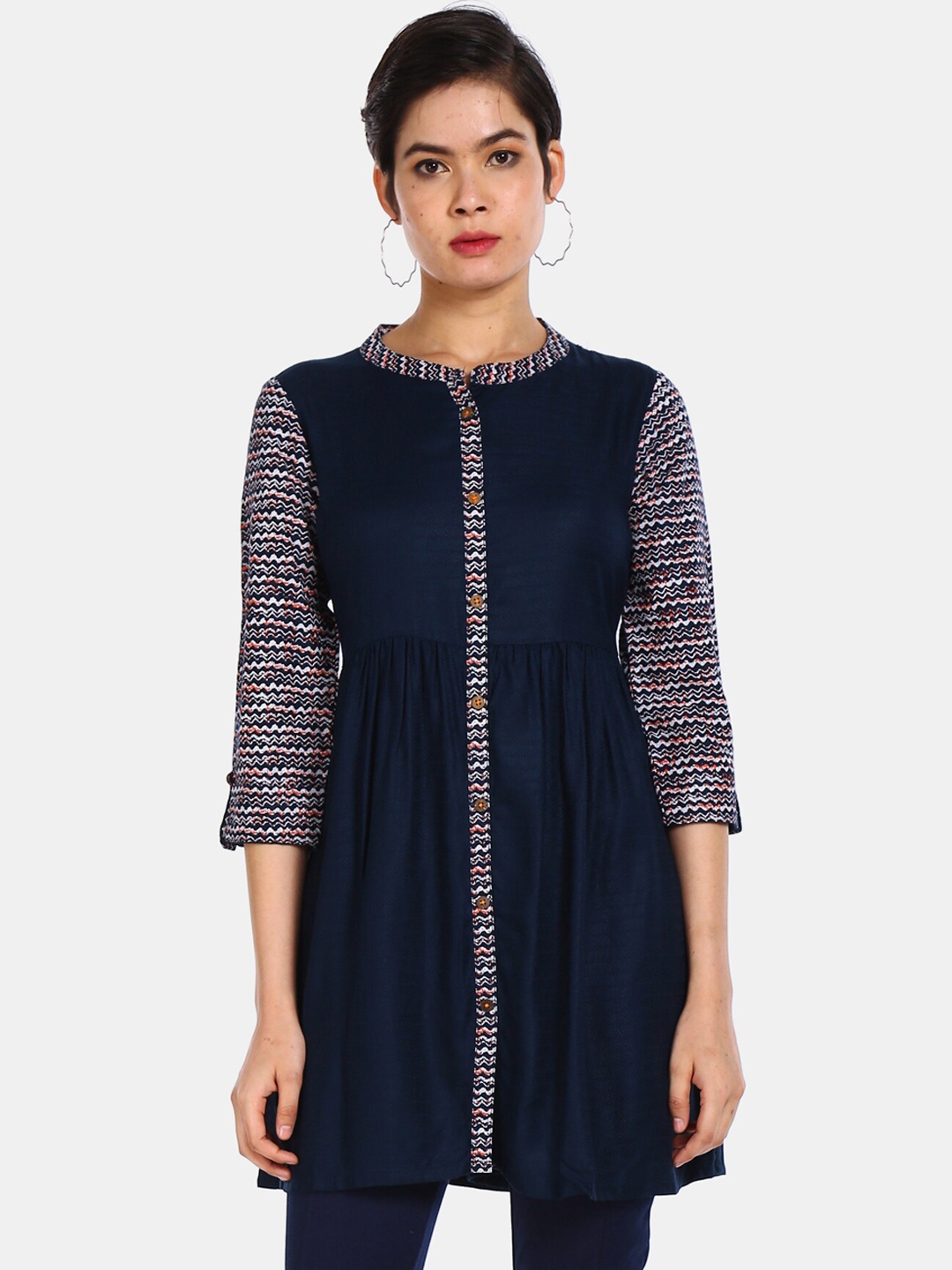 

Karigari Women Blue Geometric Printed Kurta