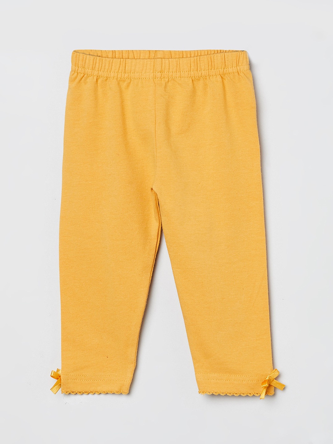 

max Girls Yellow Solid Pure Cotton Leggings