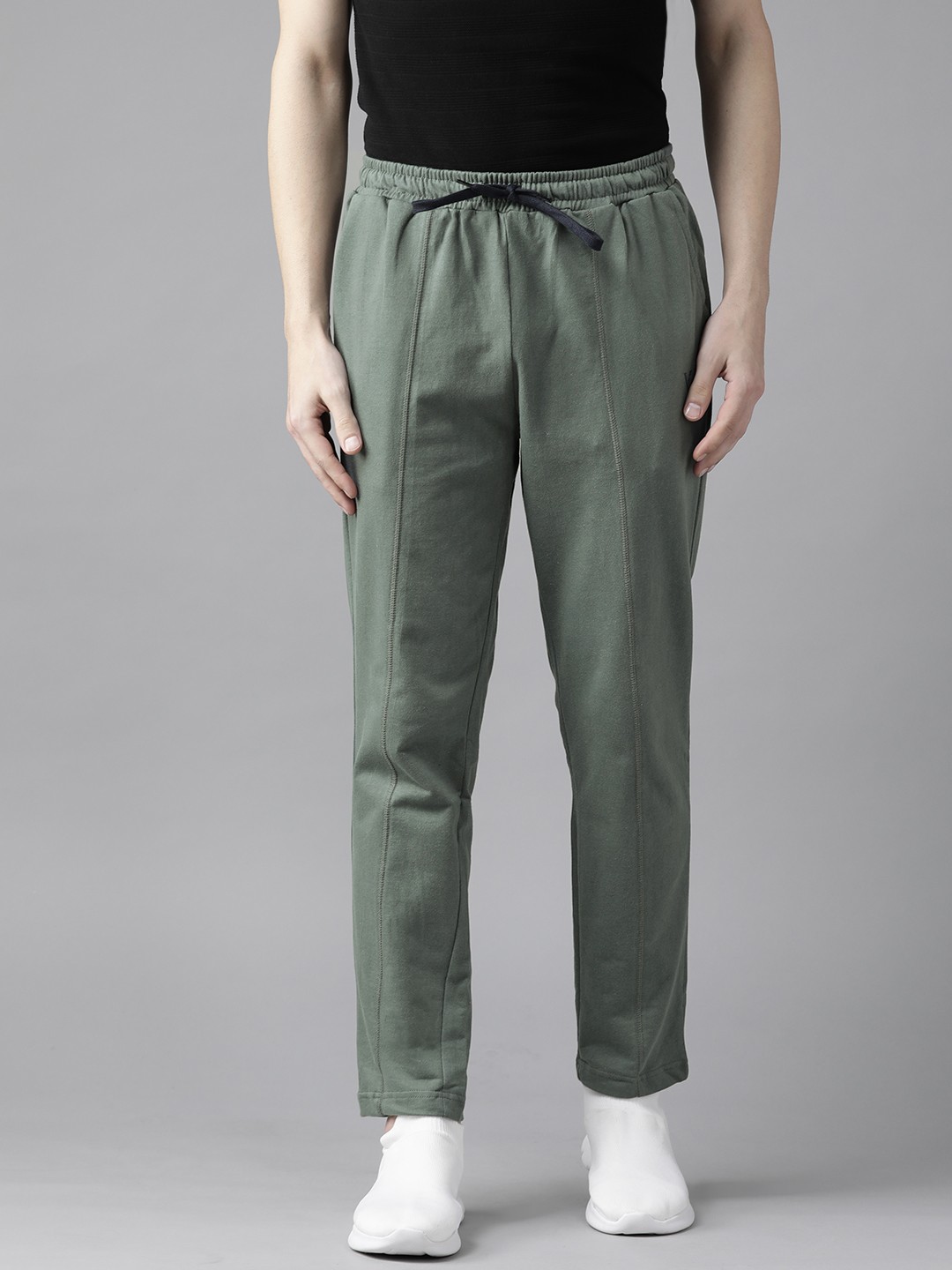 

Van Heusen Sport Men Green Pure Cotton Solid Track Pants