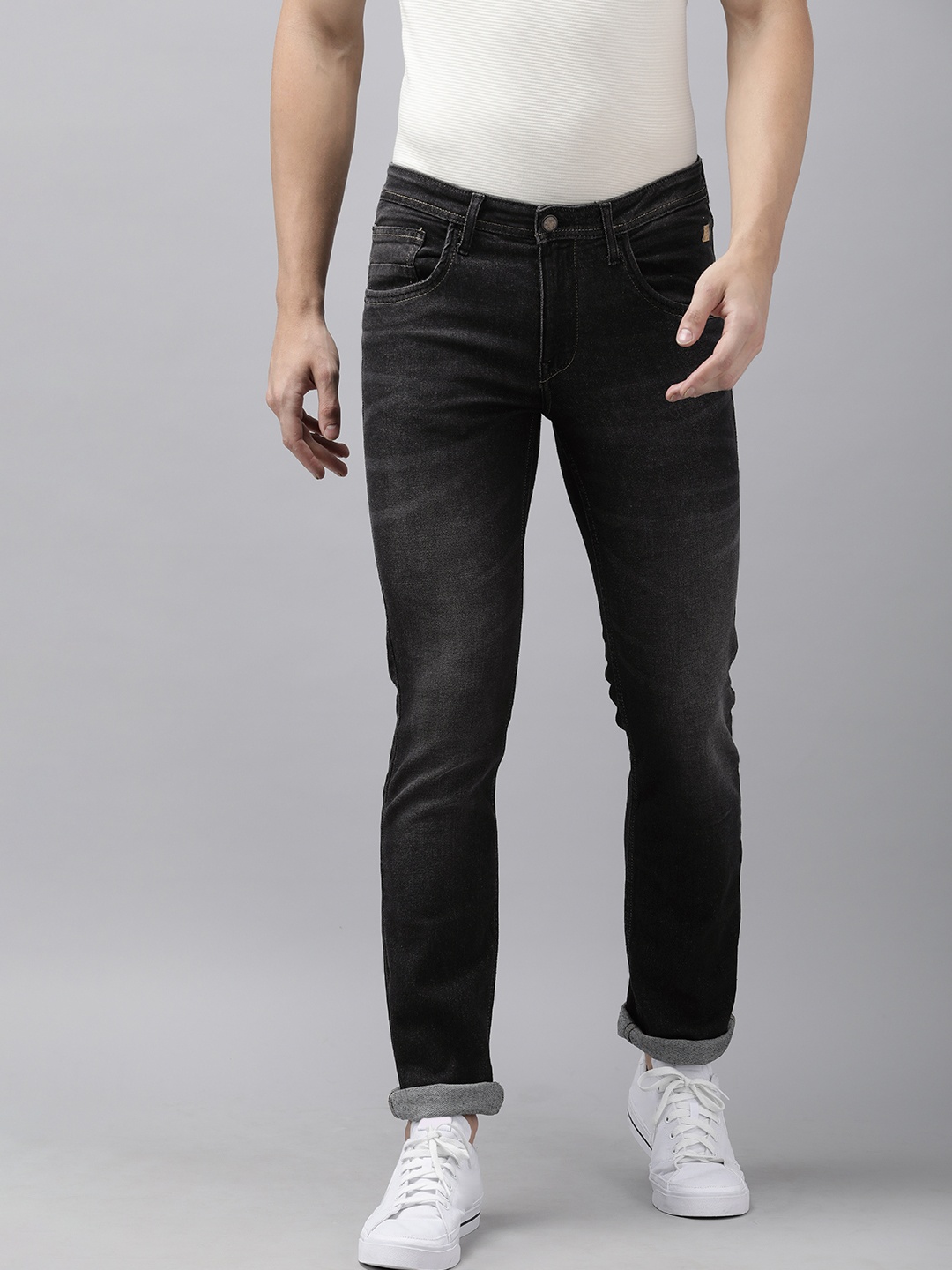 

VAN HEUSEN DENIM LABS Men Black Slim Fit Low-Rise Light Fade Stretchable Jeans