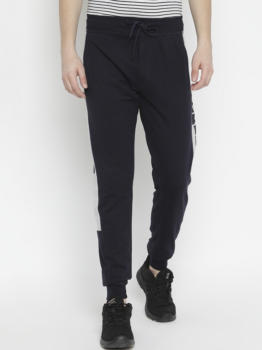 

V2 Value & Variety Men Navy Blue Printed Lounge Pants