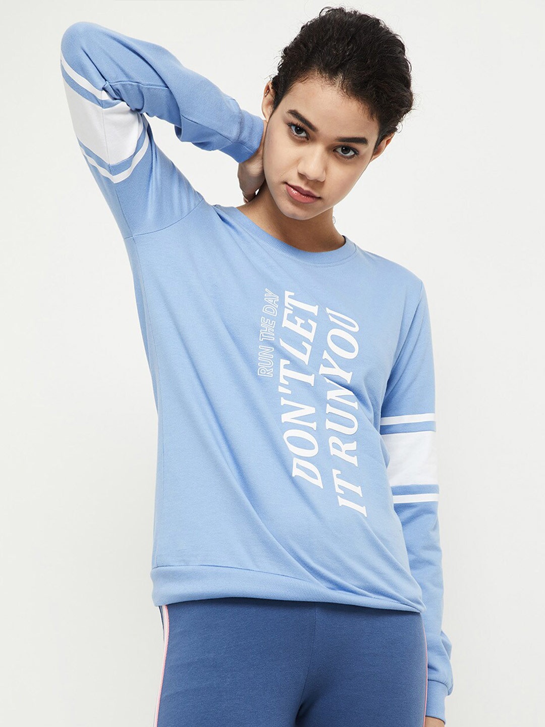 

max Women Blue Typography Printed T-shirt