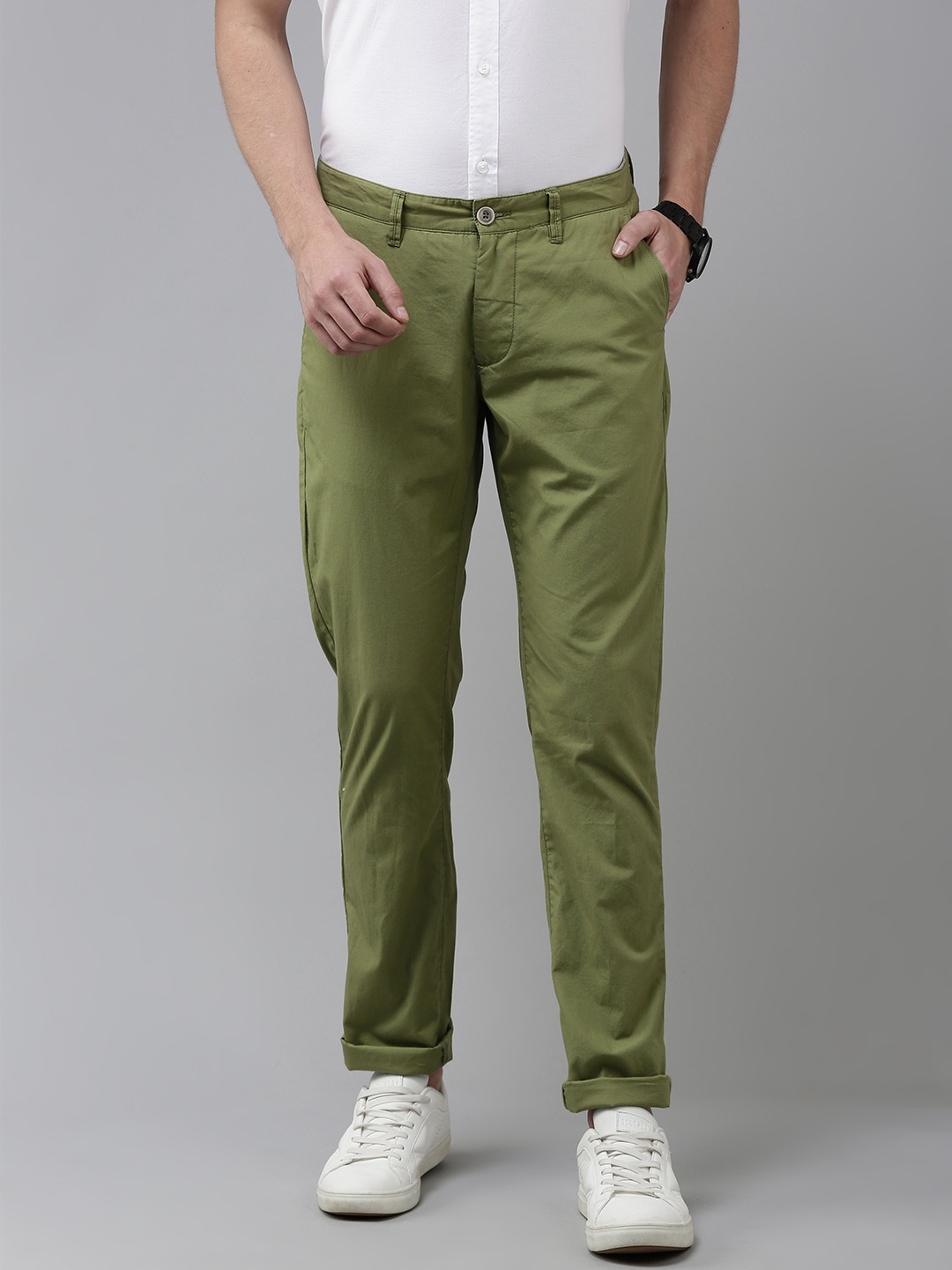 

Van Heusen Sport Men Olive Green Tapered Fit Low-Rise Chino Trousers