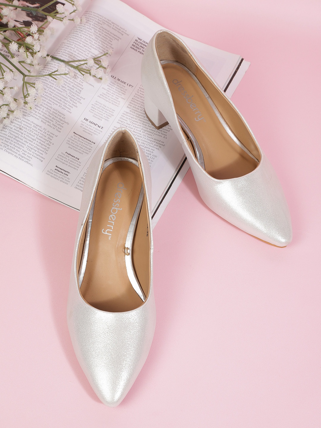 

DressBerry Silver-Toned Shimmer Block Pumps