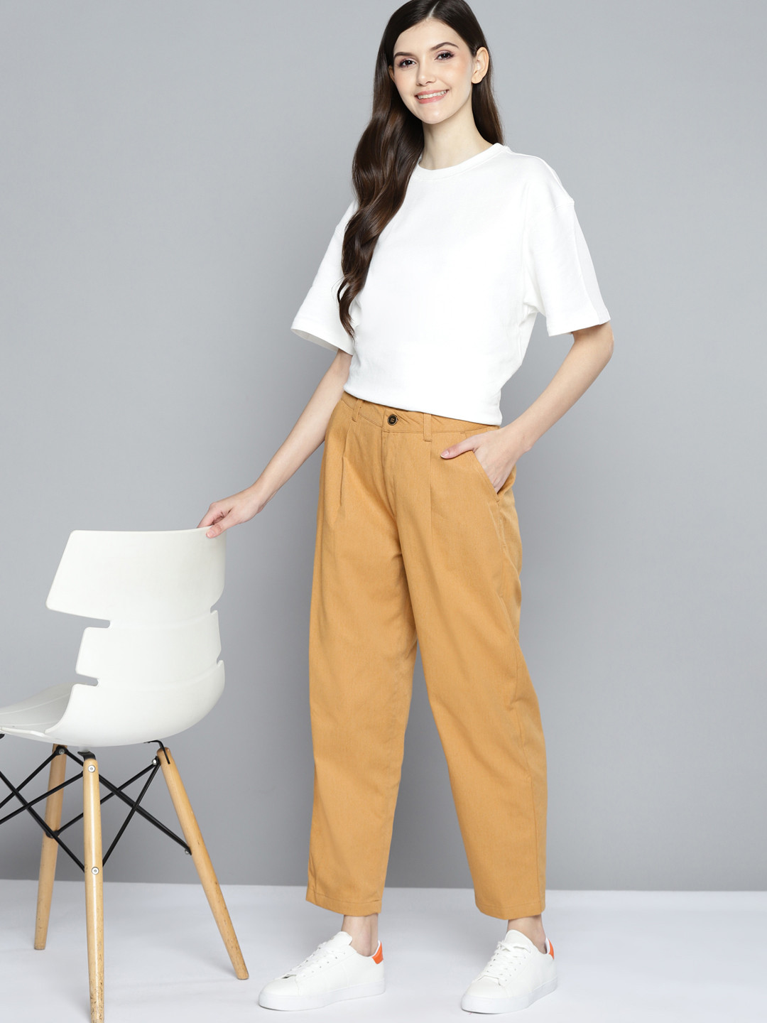 

Mast & Harbour Women Brown Pleated Trousers