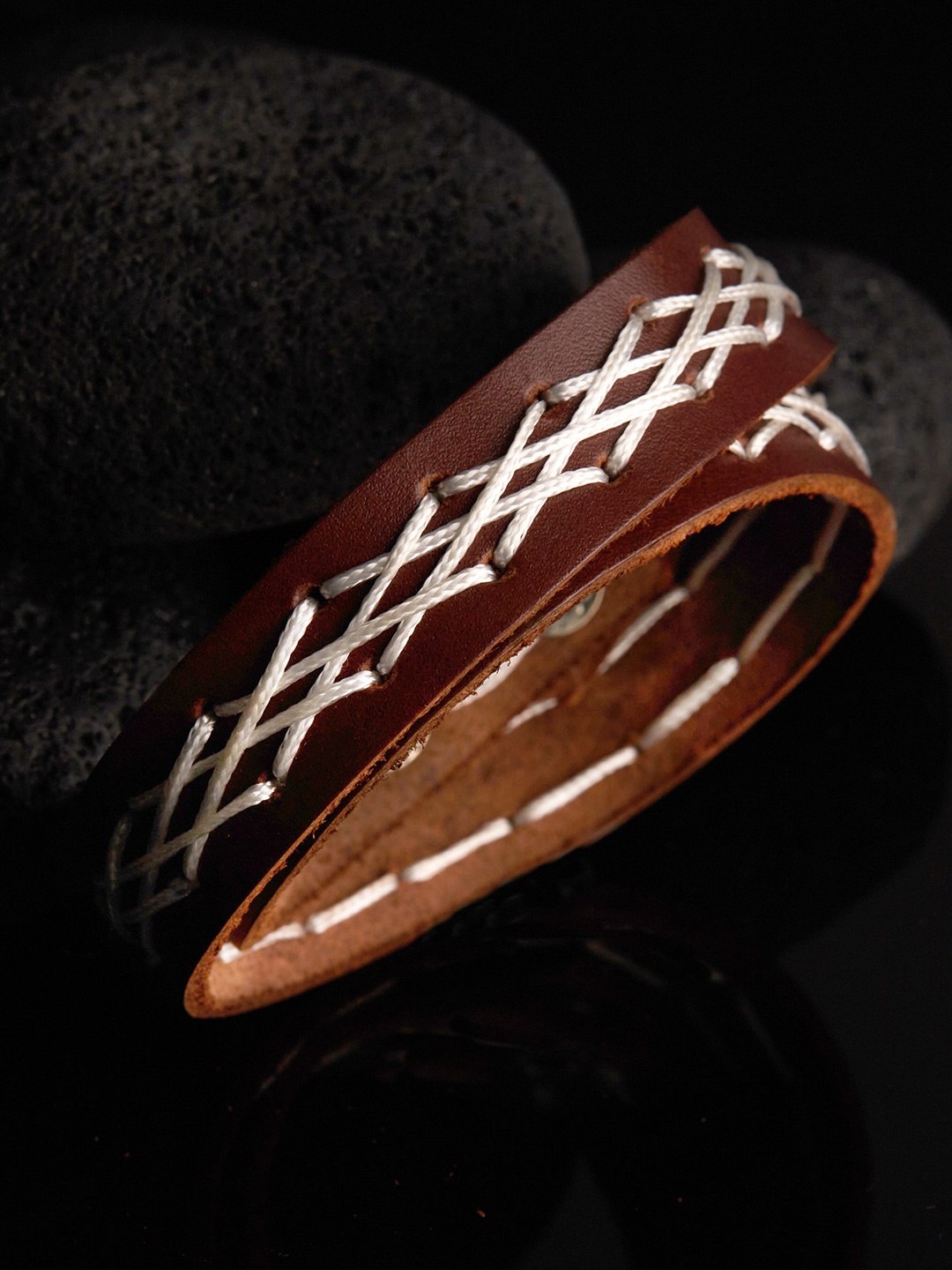 

The Roadster Lifestyle Co Men Brown & White Alloy Wraparound Bracelet