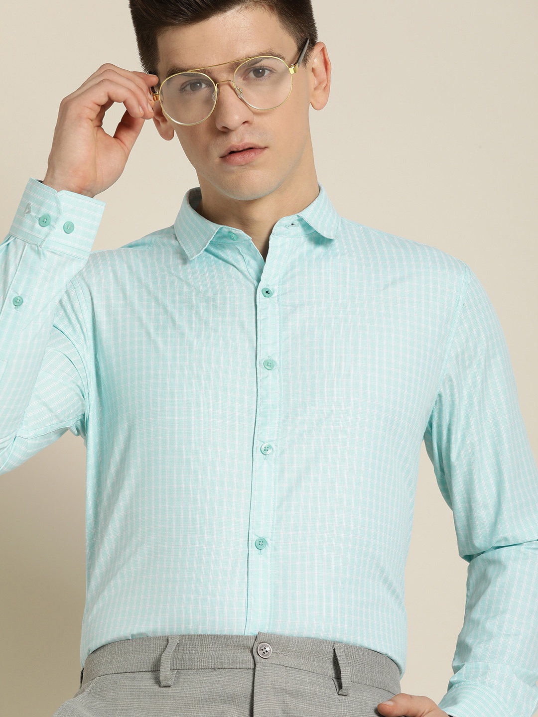 

INVICTUS Men Turquoise Blue Slim Fit Checked Smart Casual Shirt