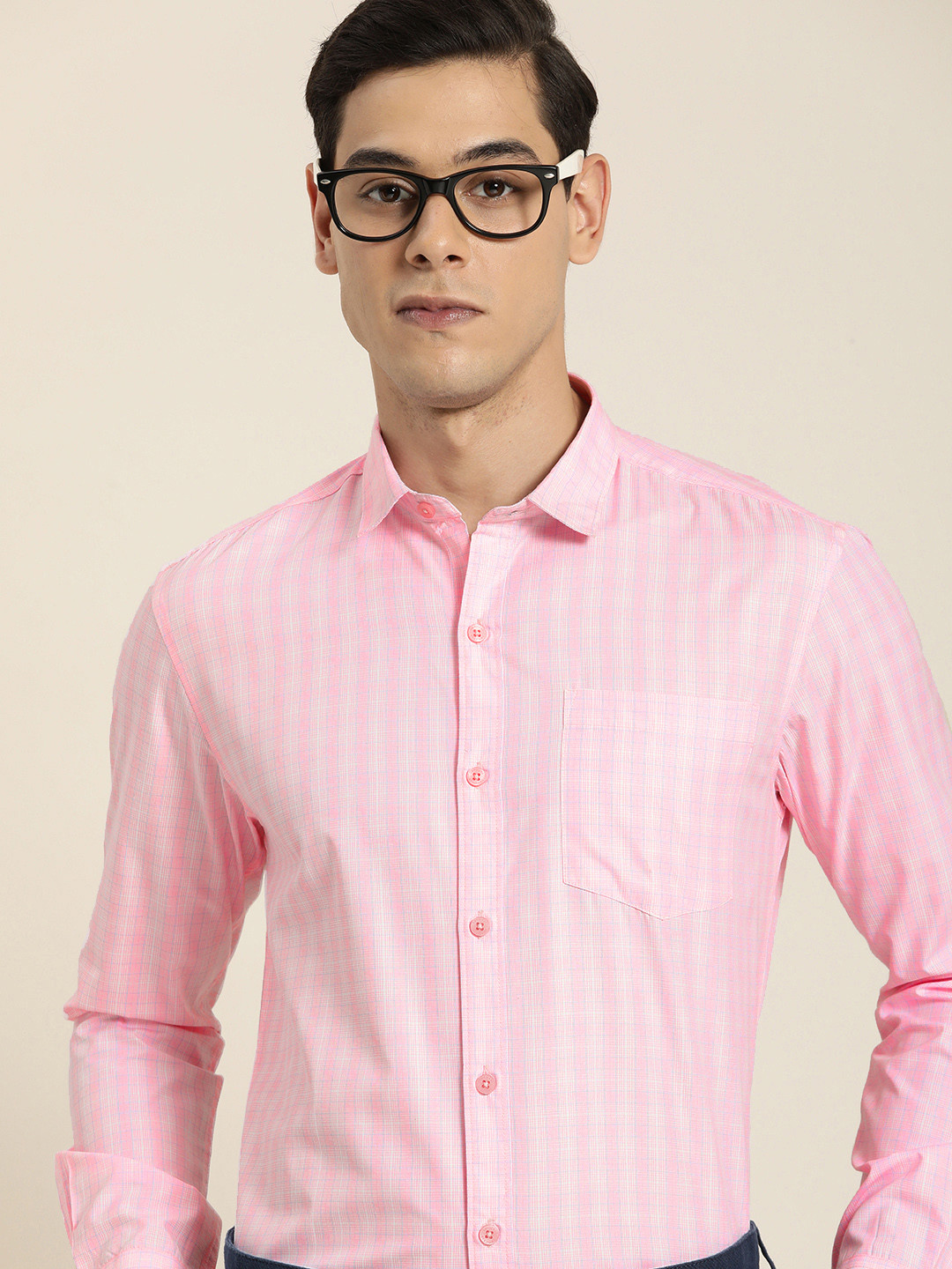 

INVICTUS Men Pink & Blue Slim Fit Checks Semiformal Shirt