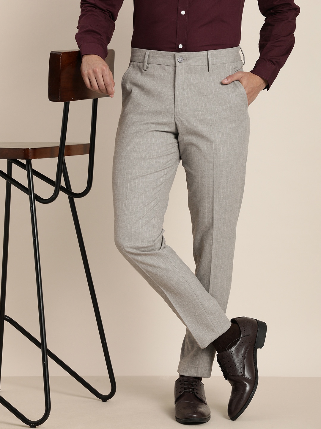 

INVICTUS Men Checked Slim Fit Formal Trousers, Grey