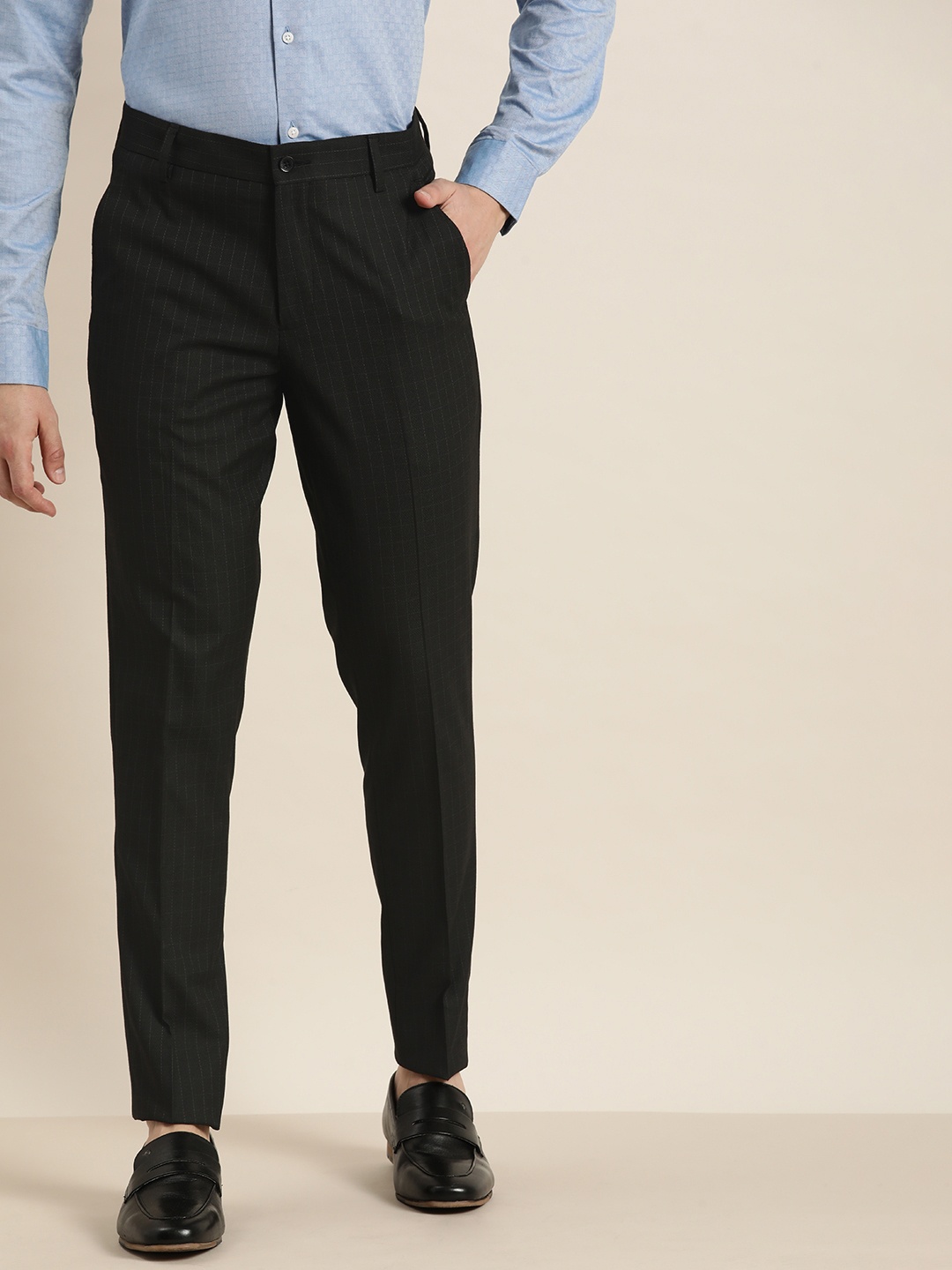 

INVICTUS Men Black Checked Slim Fit Trousers