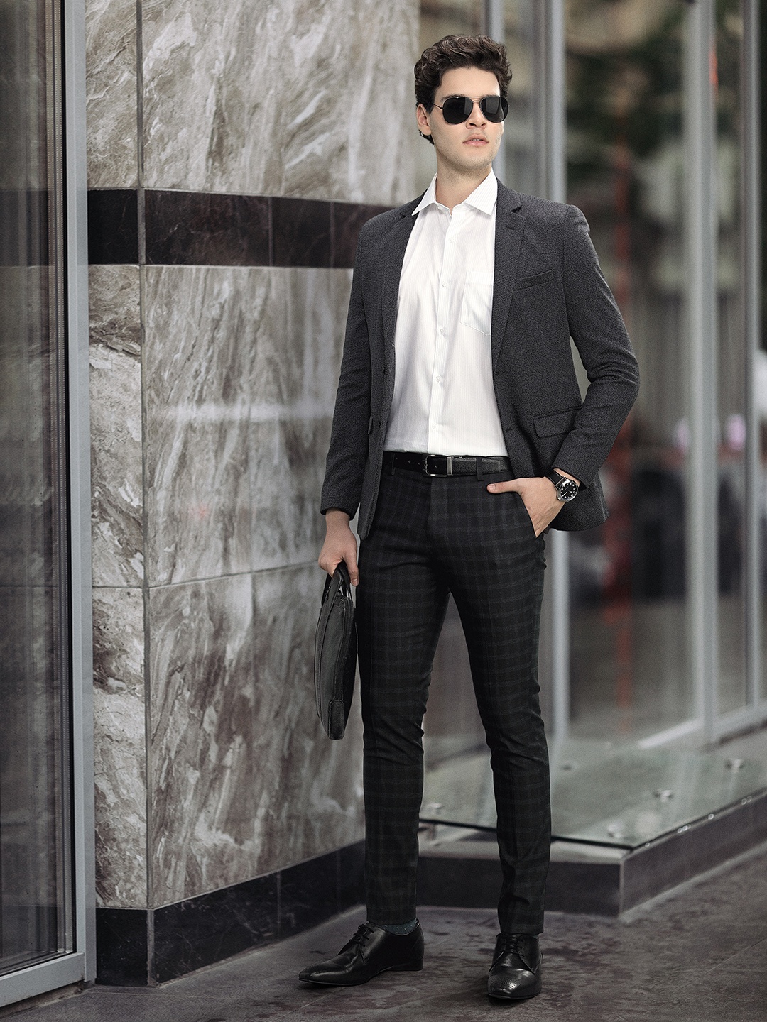 

INVICTUS Men Navy Blue Checked Slim Fit Mid-Rise Semiformal Regular Trousers