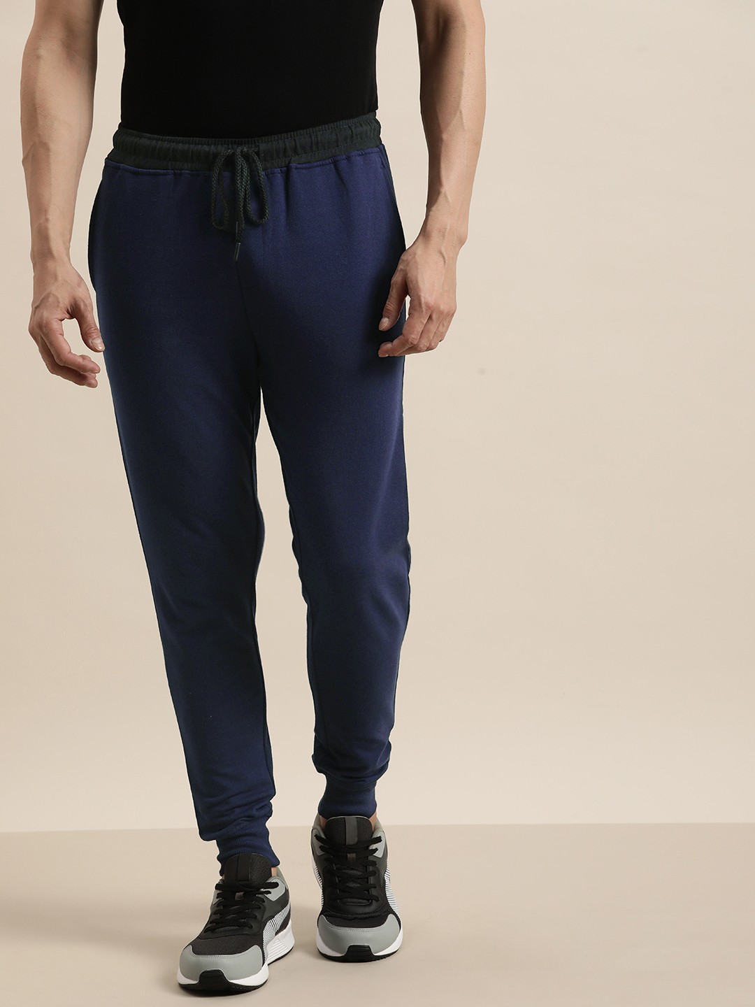 

Invictus Indoor Men Navy Blue Solid Joggers