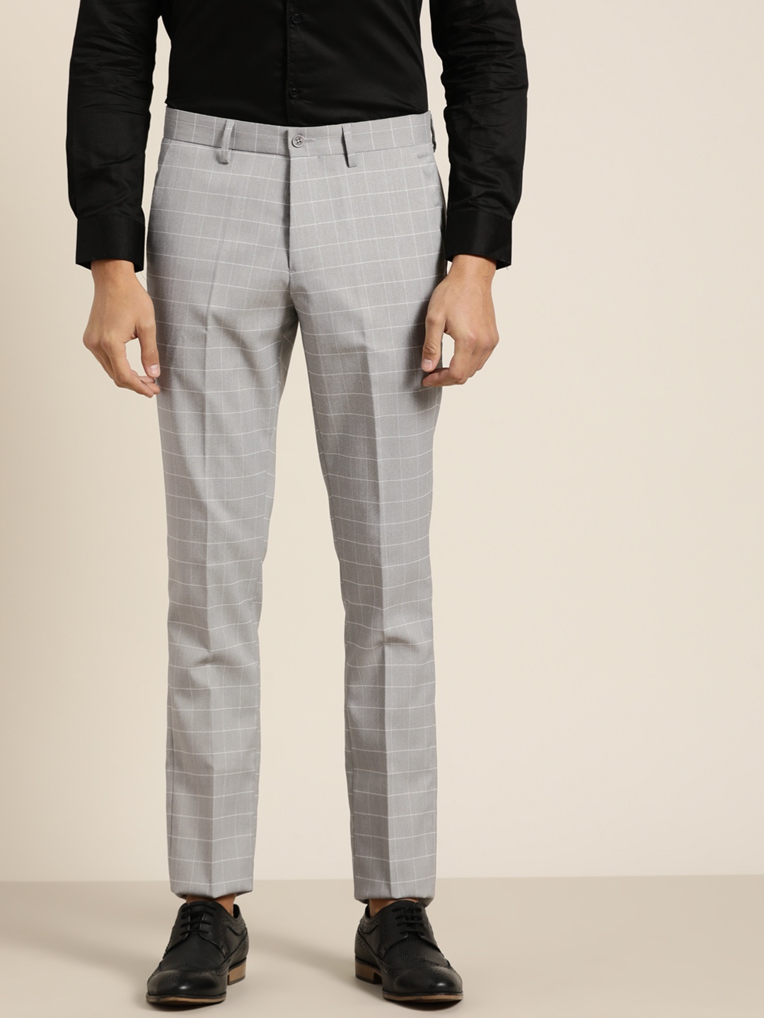 

INVICTUS Men Grey Checked Slim Fit Formal Trousers