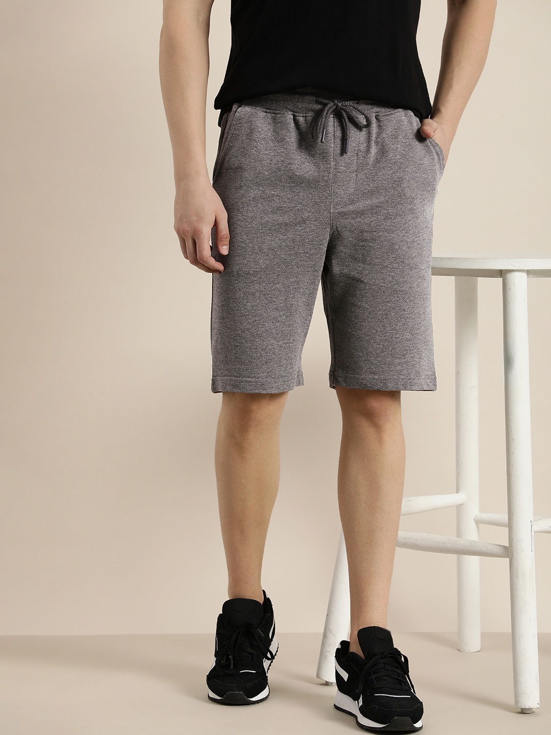

Invictus Indoor Men Solid Mid-Rise Regular Shorts, Grey