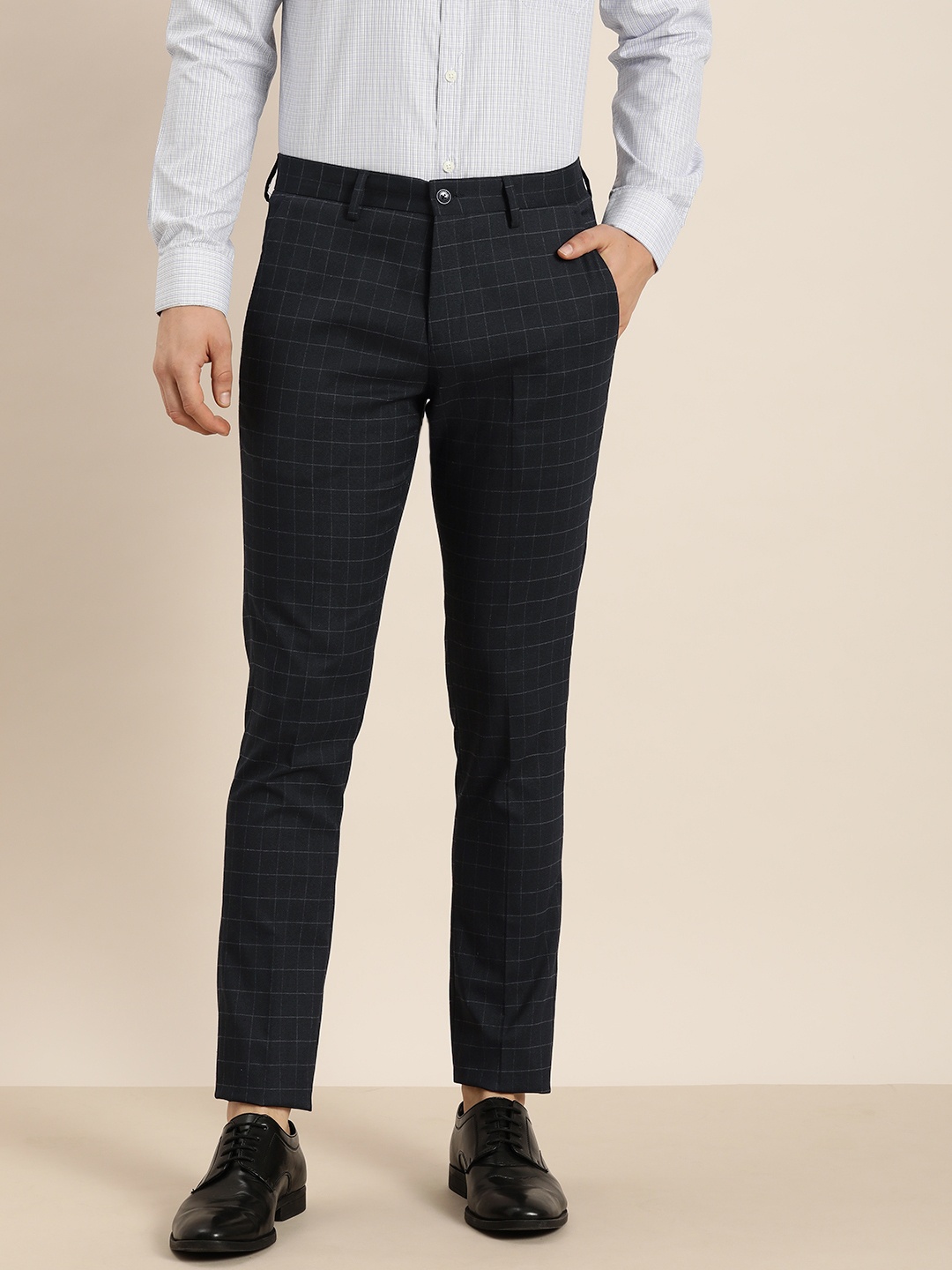 

INVICTUS Men Navy Blue Checked Slim Fit Formal Trousers