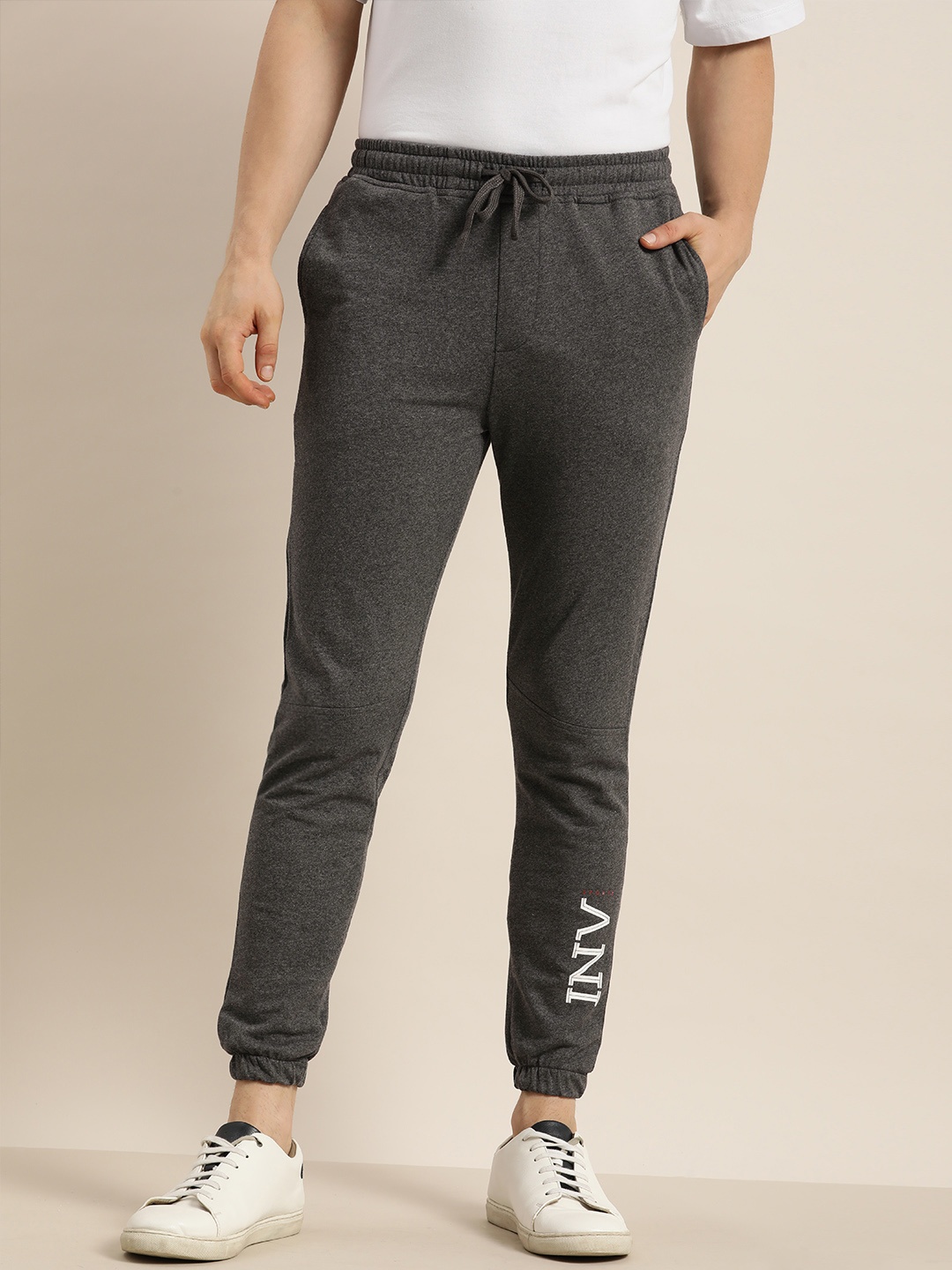 

Invictus Indoor Men Grey Printed Mid Rise Regular Joggers