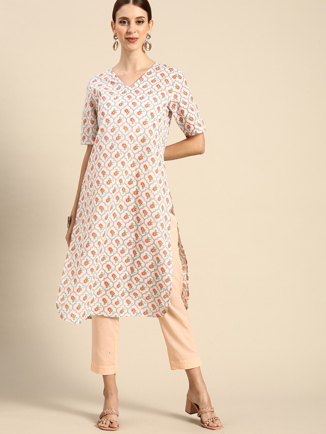 

Anouk X Off The Grid Women White & Orange Pure Cotton Floral Printed Floral Kurta