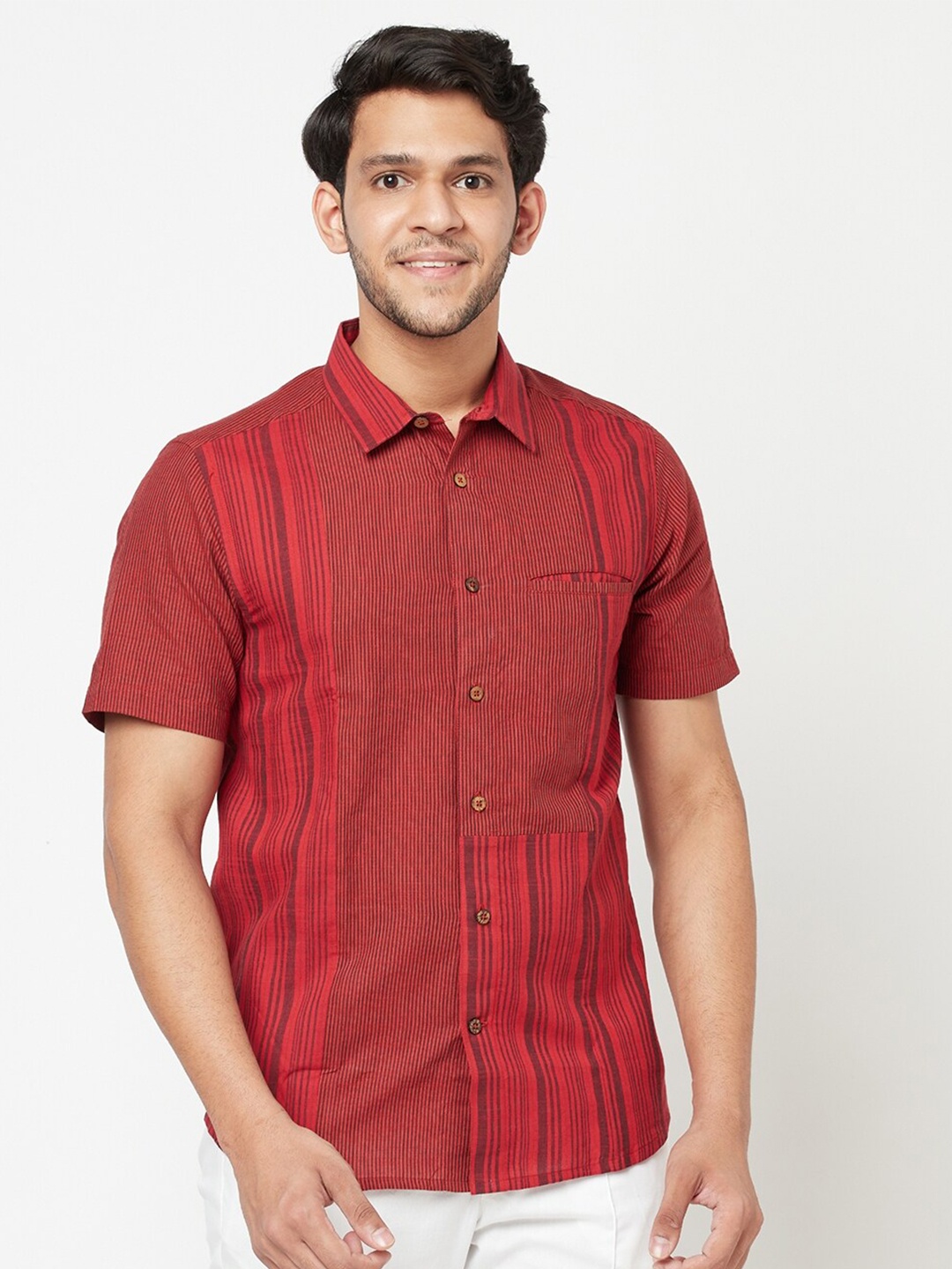 

Fabindia Men Red Slim Fit Opaque Printed Casual Shirt