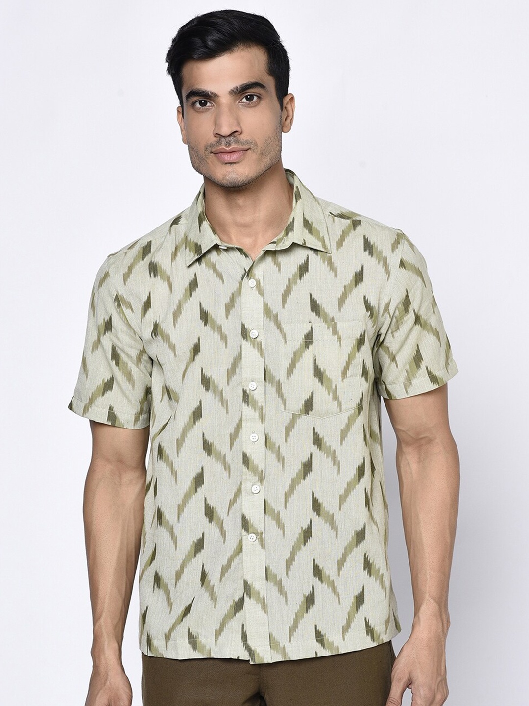 

Fabindia Men Green Ikat Print Cotton Casual Shirt