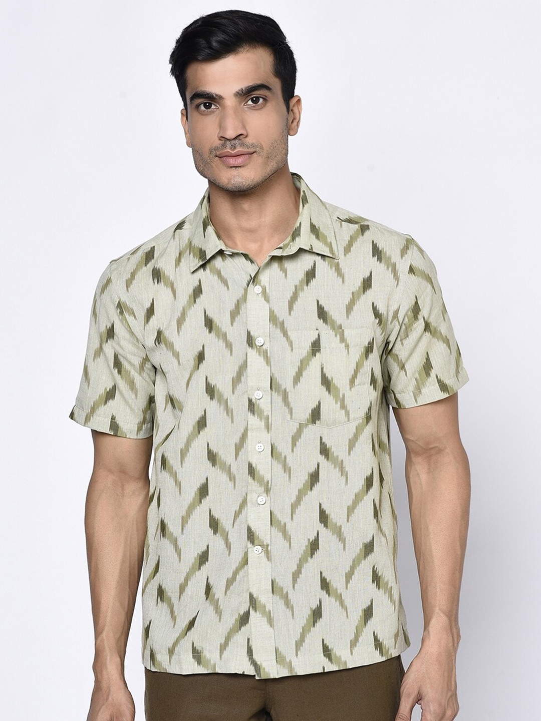 

Fabindia Men Green Opaque Printed Casual Shirt