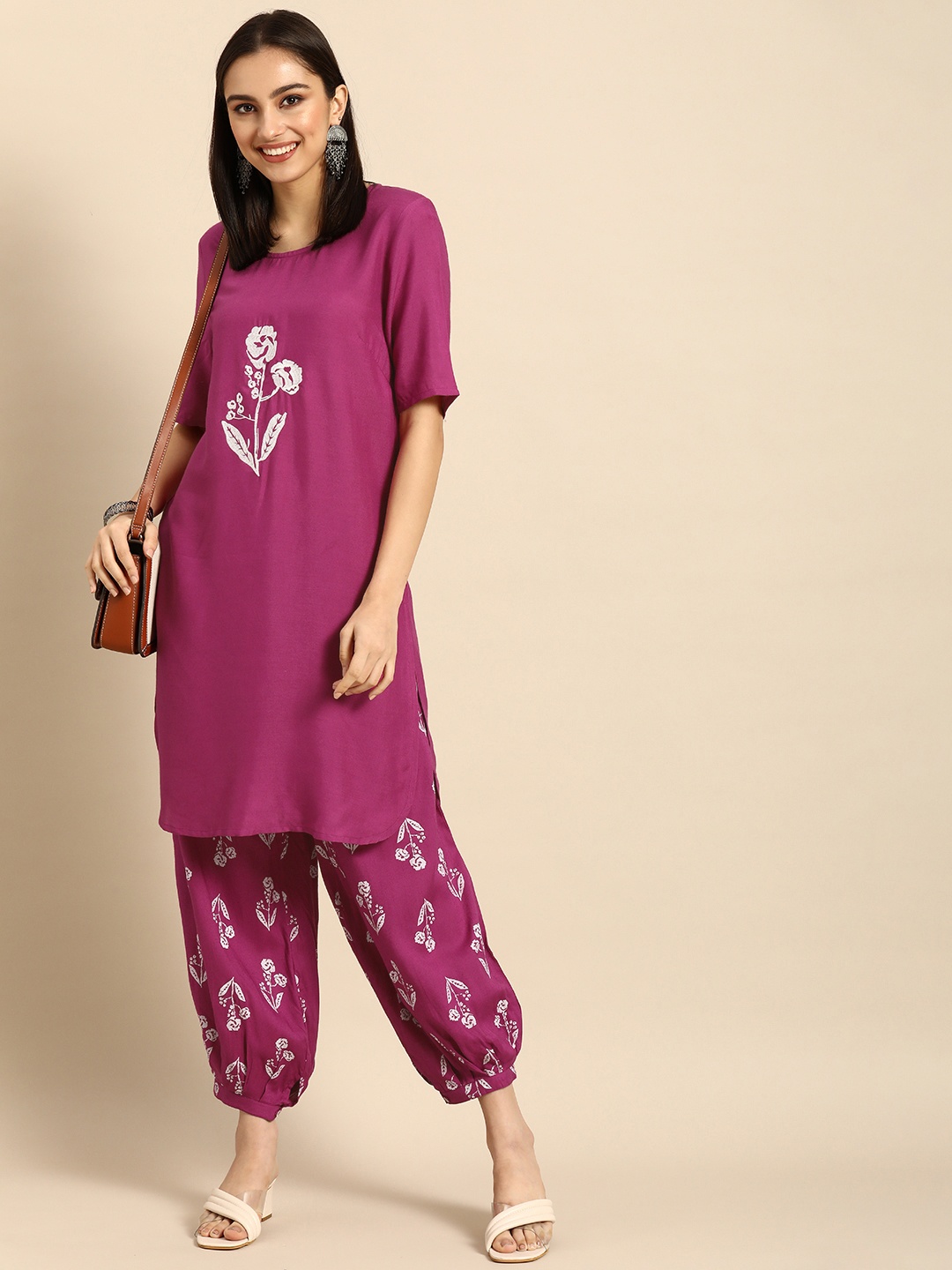 

Anouk Women Magenta Floral Embroidered Thread Work Kurta with Salwar