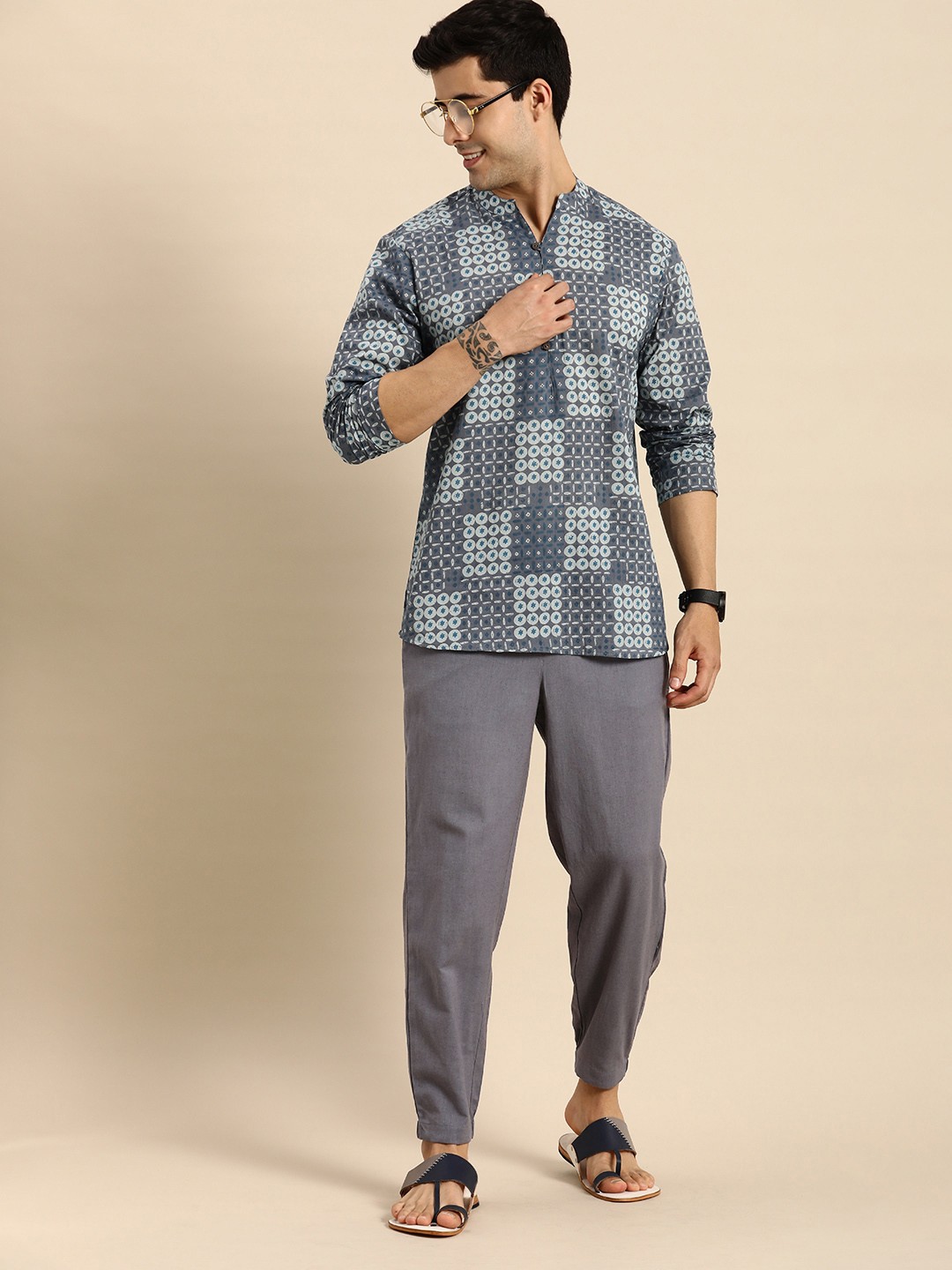 

Anouk Men Grey Printed Pure Cotton Kurti with Trousers