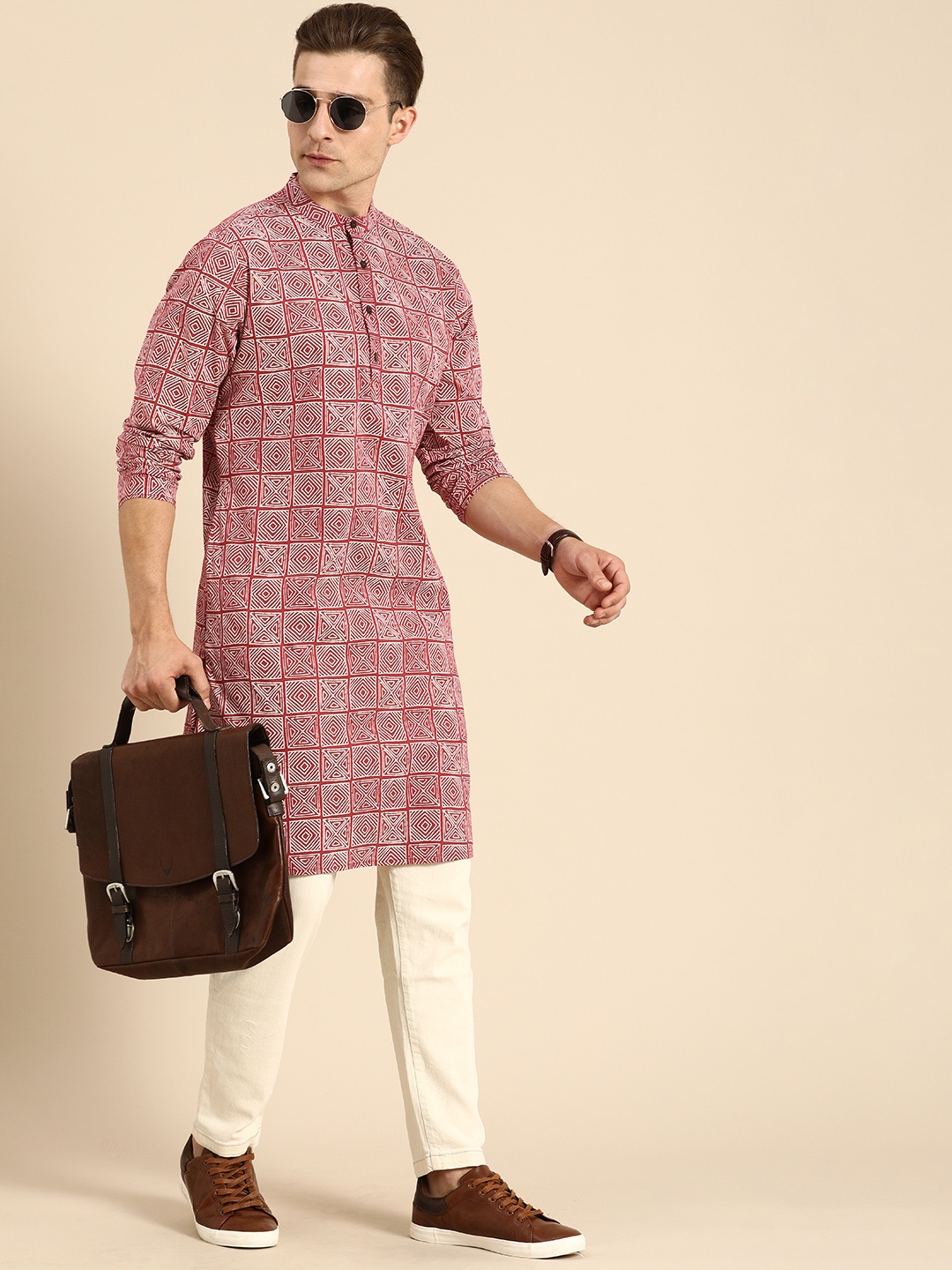 

Anouk Men Red & White Geometric Printed Mandarian Collar Pure Cotton Kurta