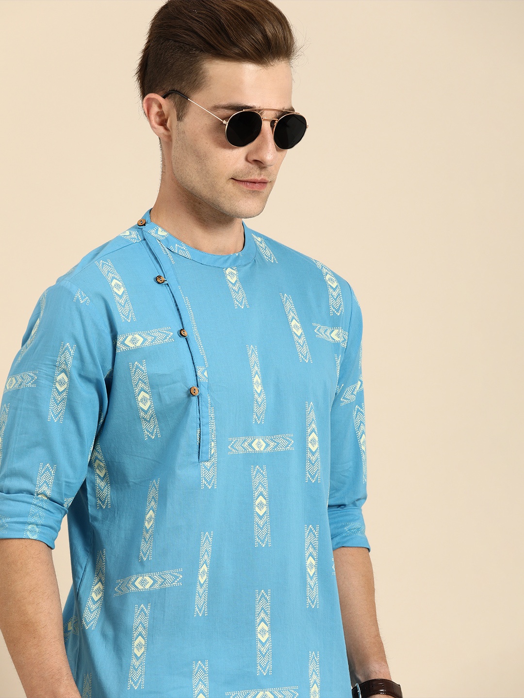 

Anouk Men Blue & White Ethnic Motifs Printed Pure Cotton Kurta