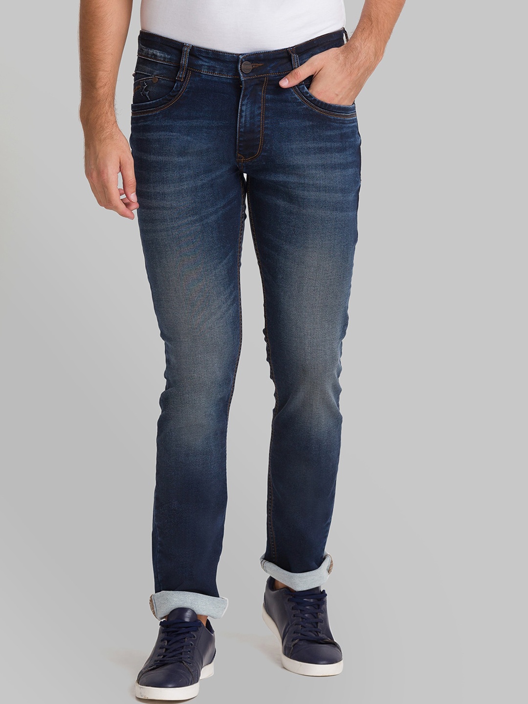 

Parx Men Blue Slim Fit Mildly Distressed Heavy Fade Non Stretchable Jeans
