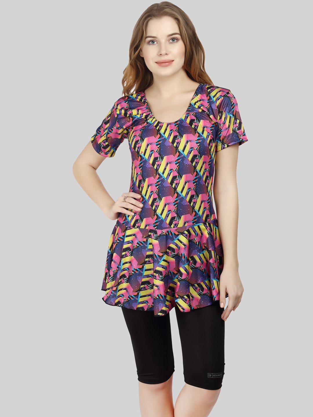 

ROVARS Women Black & Pink Printed Pant Suit