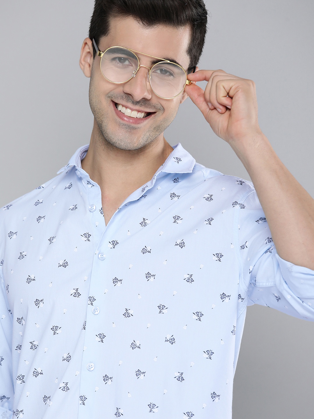 

Mast & Harbour Men Blue Slim Fit Floral Printed Casual Shirt