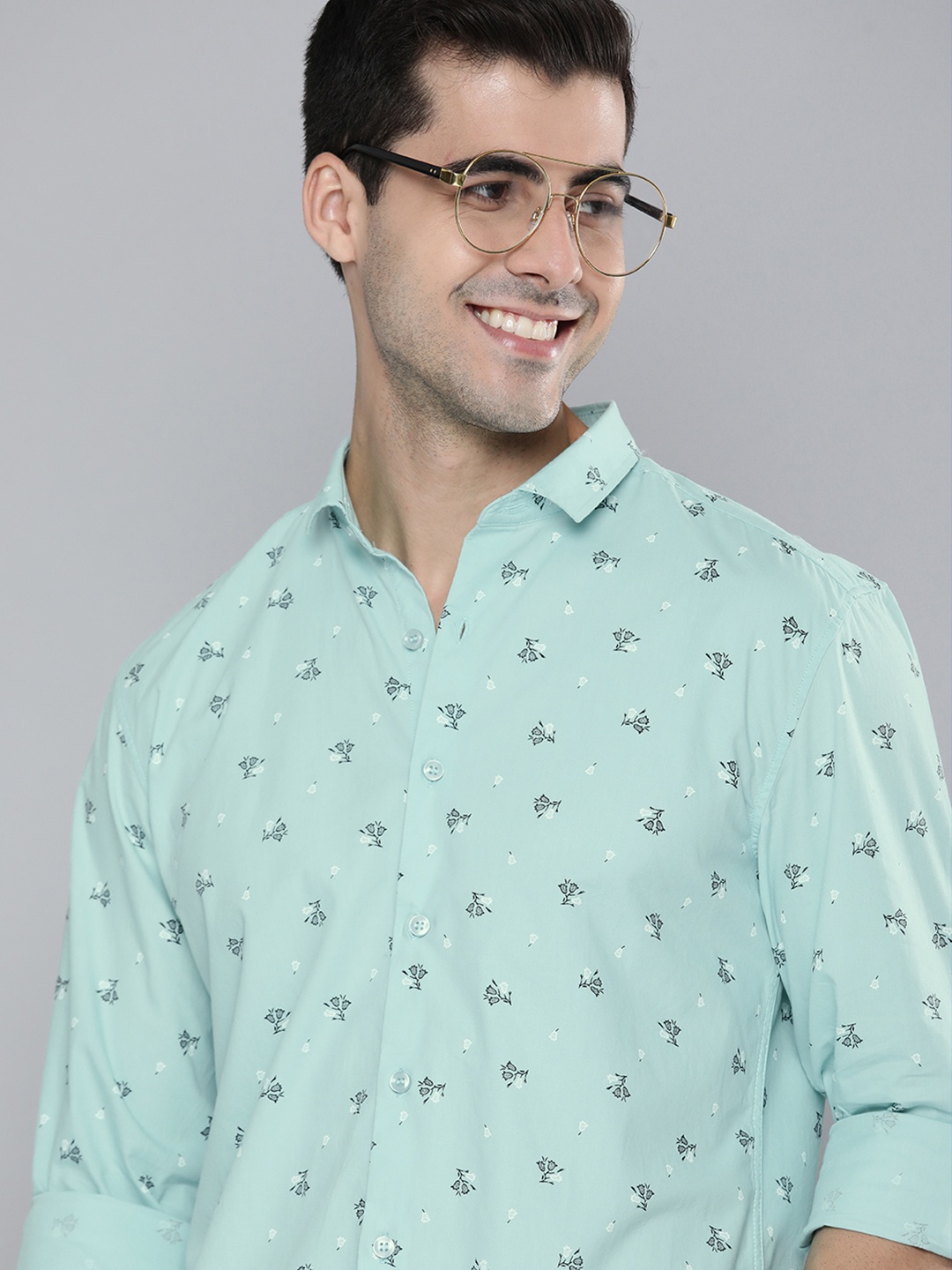 

Mast & Harbour Men Blue Slim Fit Floral Printed Casual Shirt
