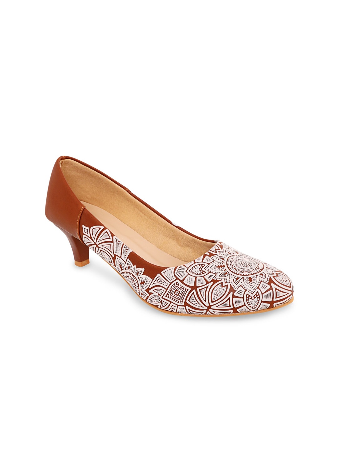 

Kanvas Tan & White Printed Leather Ethnic Kitten Pumps