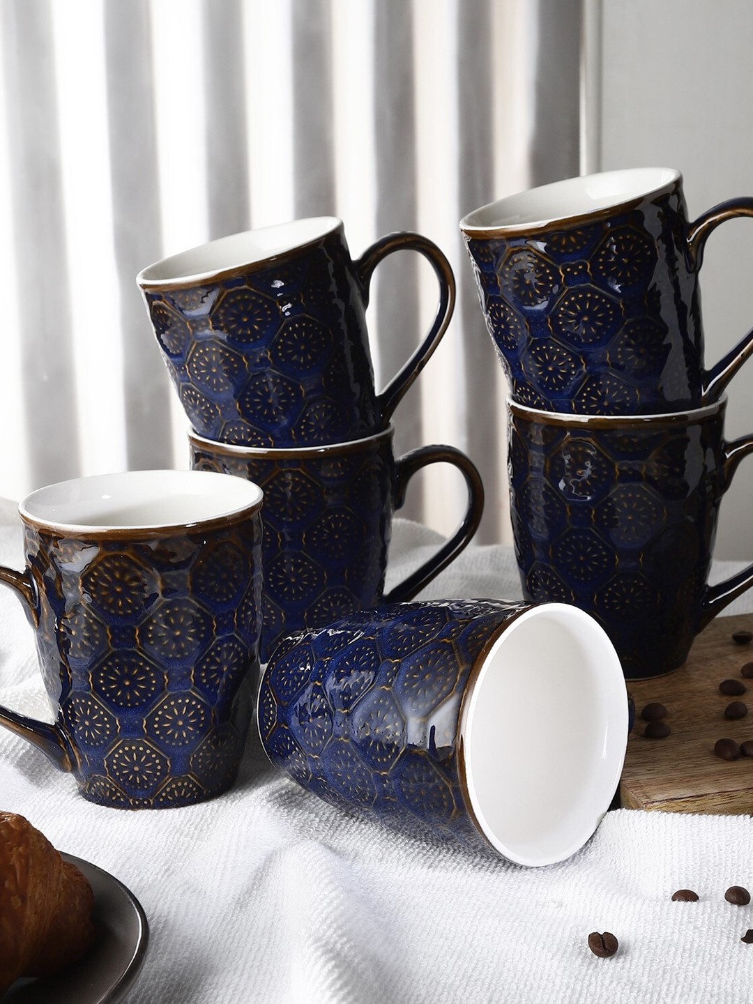

The Decor Mart Set Of 6 Blue & White Textured Ceramic Glossy Mugs