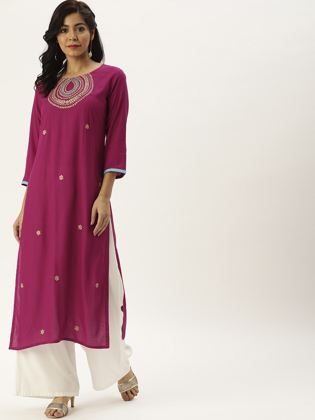 

Varanga Women Magenta Ethnic Motifs Embroidered Kurta