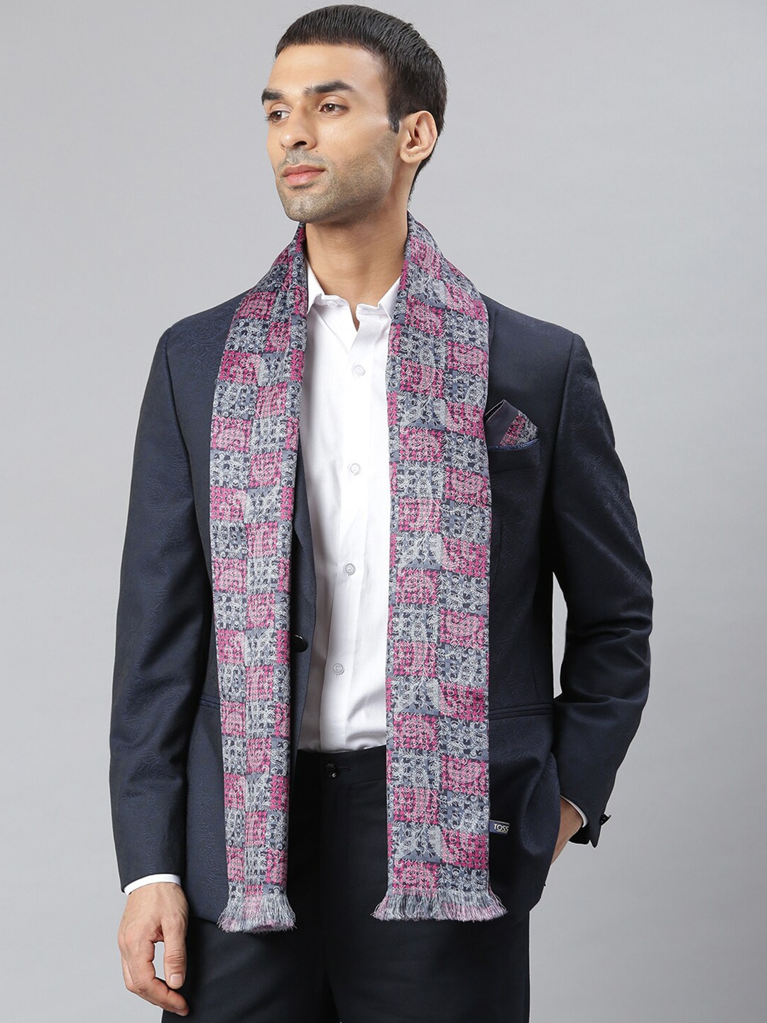 

Tossido Men Multicoloured Printed Stole With Pocket Square, Multi
