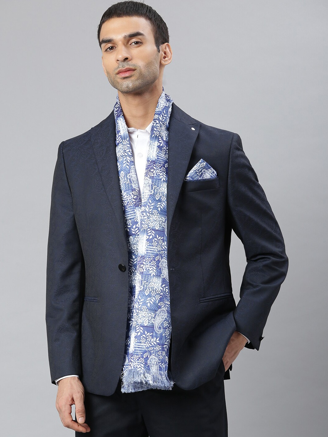 

Tossido Men Blue Paisley Printed Stole & Pocket Square Set