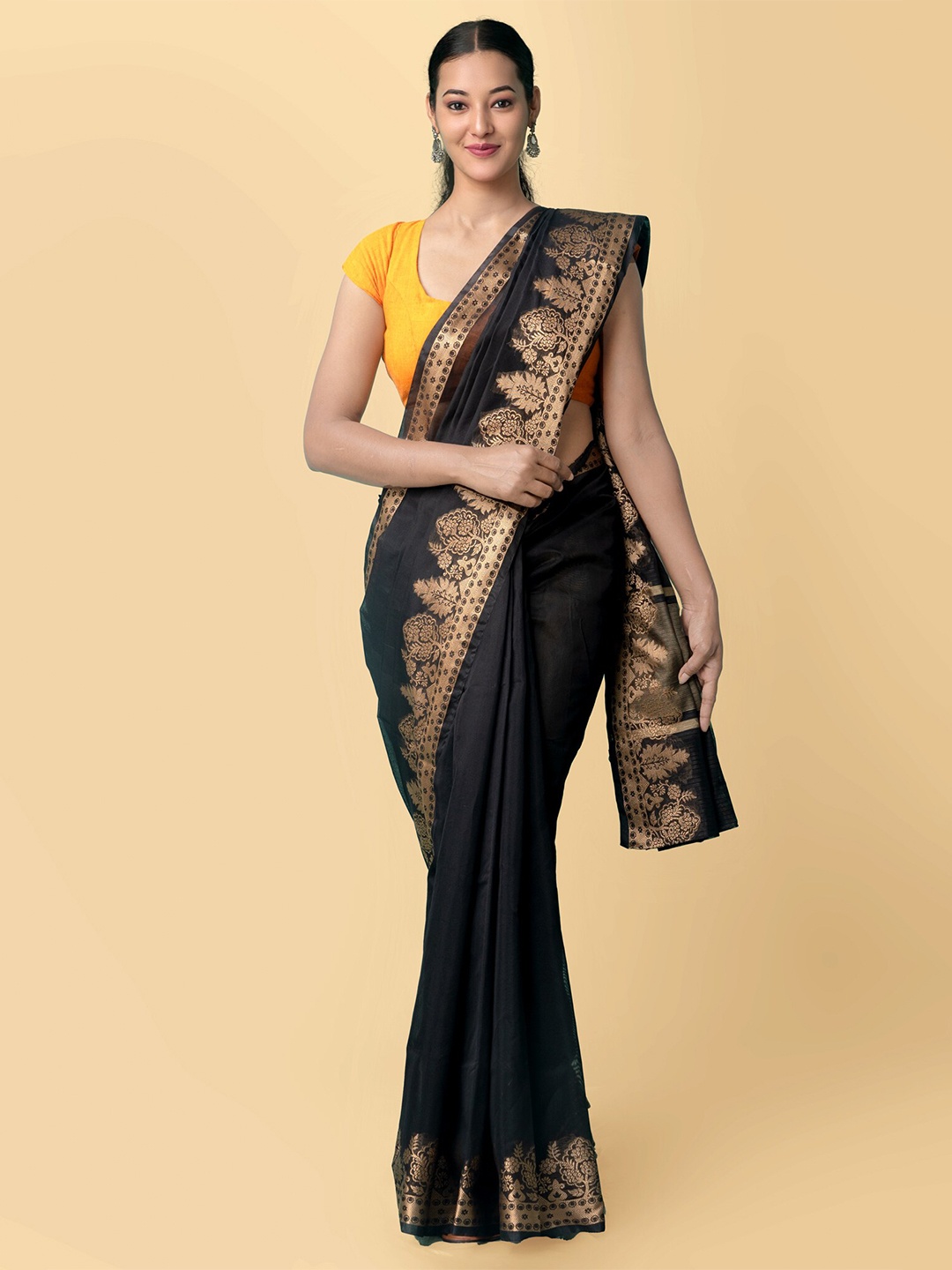 

Unnati Silks Black & Gold-Toned Woven Design Silk Cotton Paithani Bangalore Sico Saree