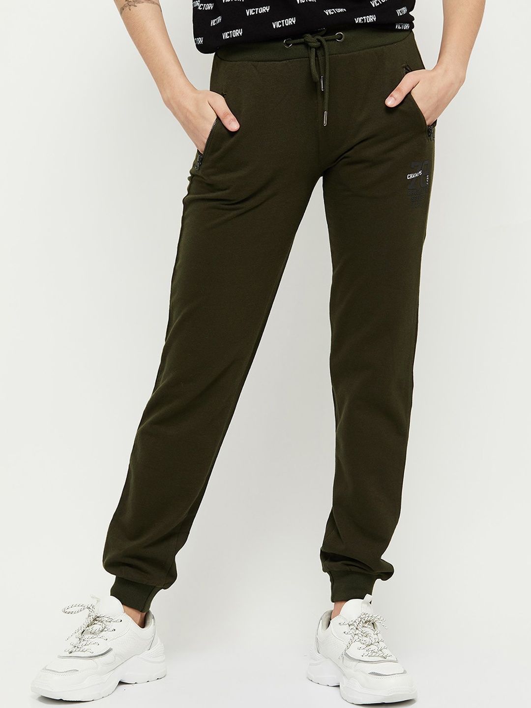 

max Women Olive-Green Solid Pure Cotton Joggers