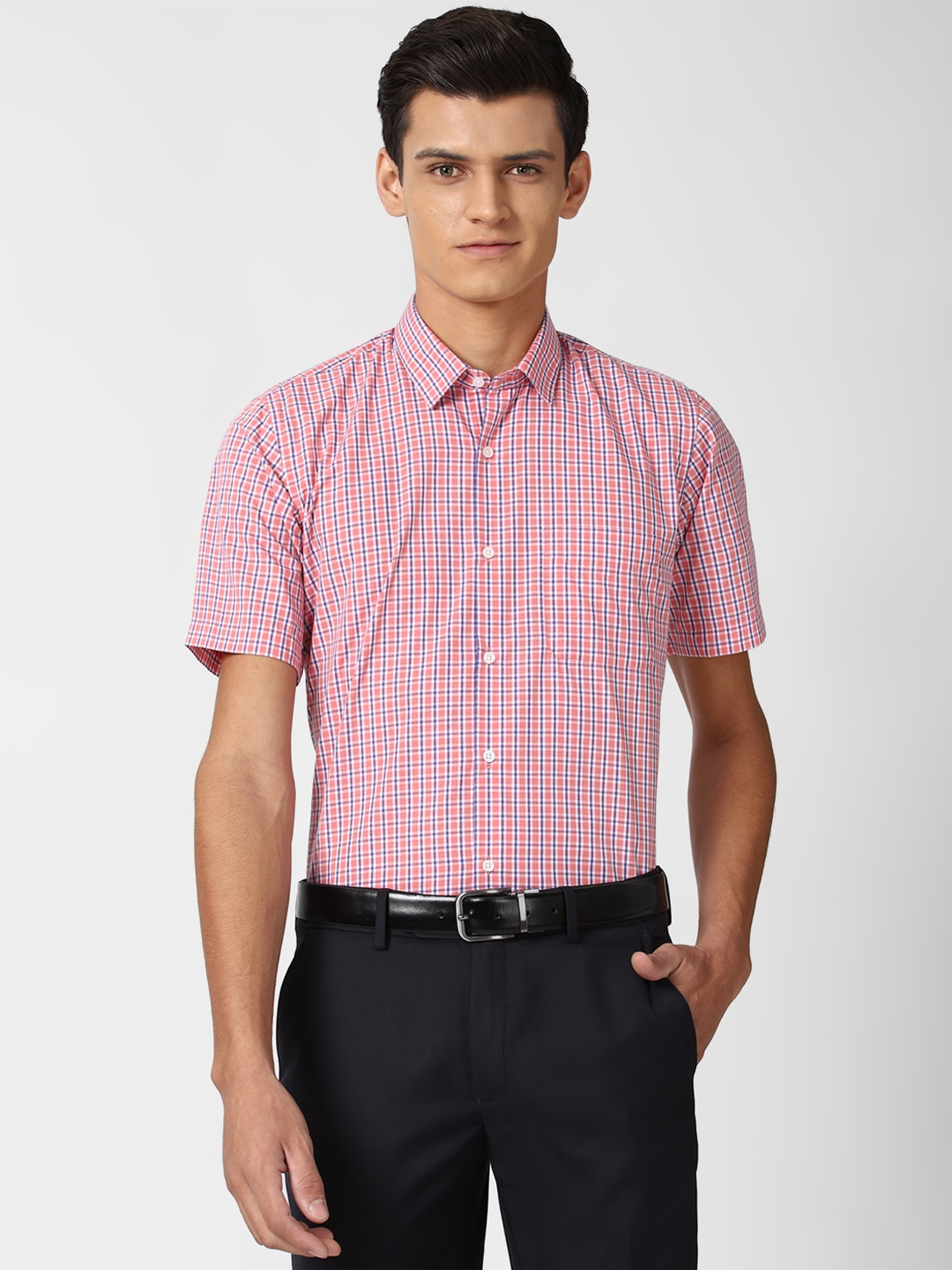 

Peter England Men Pink Checked Formal Shirt