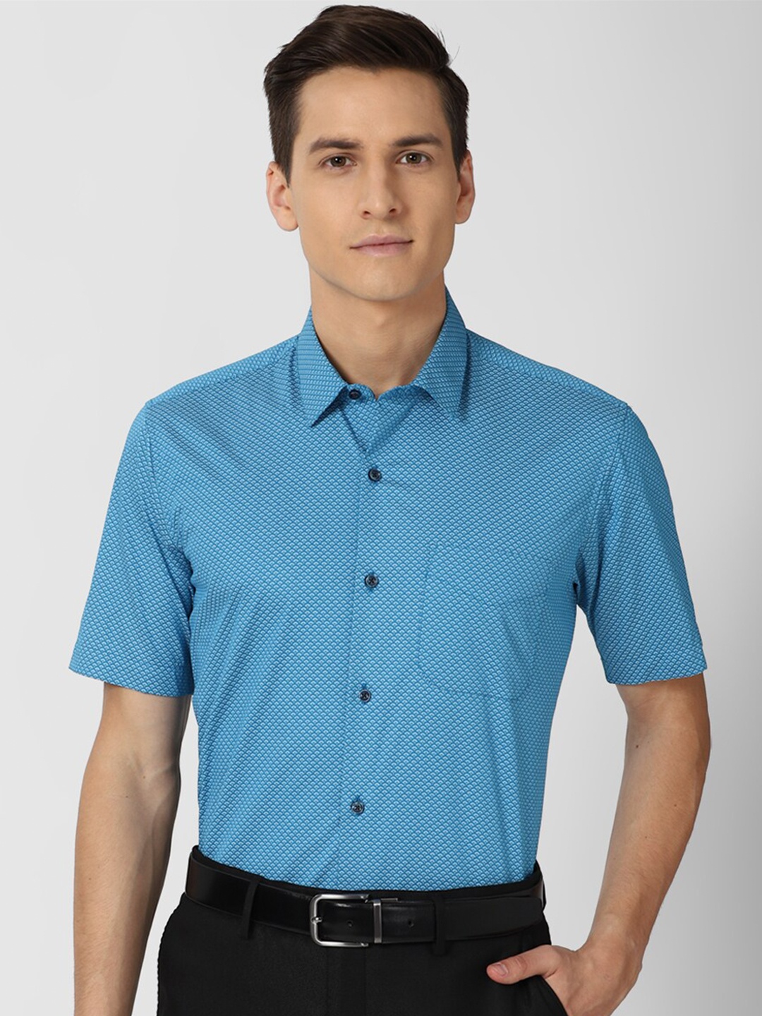 

Peter England Men Blue Printed Pure Cotton Formal Shirt