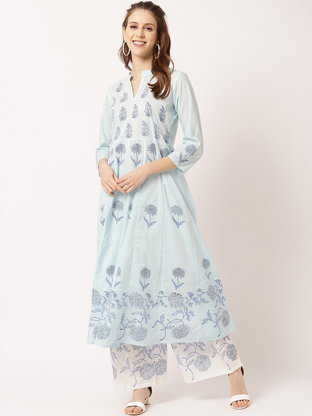 

THE NKS PLUS Women Blue Floral Printed Pure Cotton Kurta with Palazzos