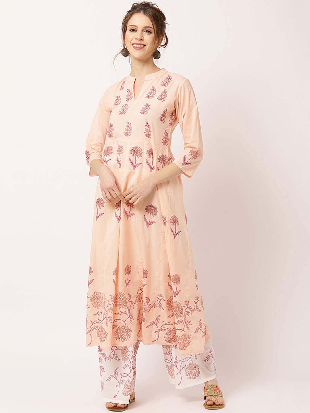 

THE NKS PLUS Women Peach-Coloured Floral Printed Pure Cotton Kurti with Trousers