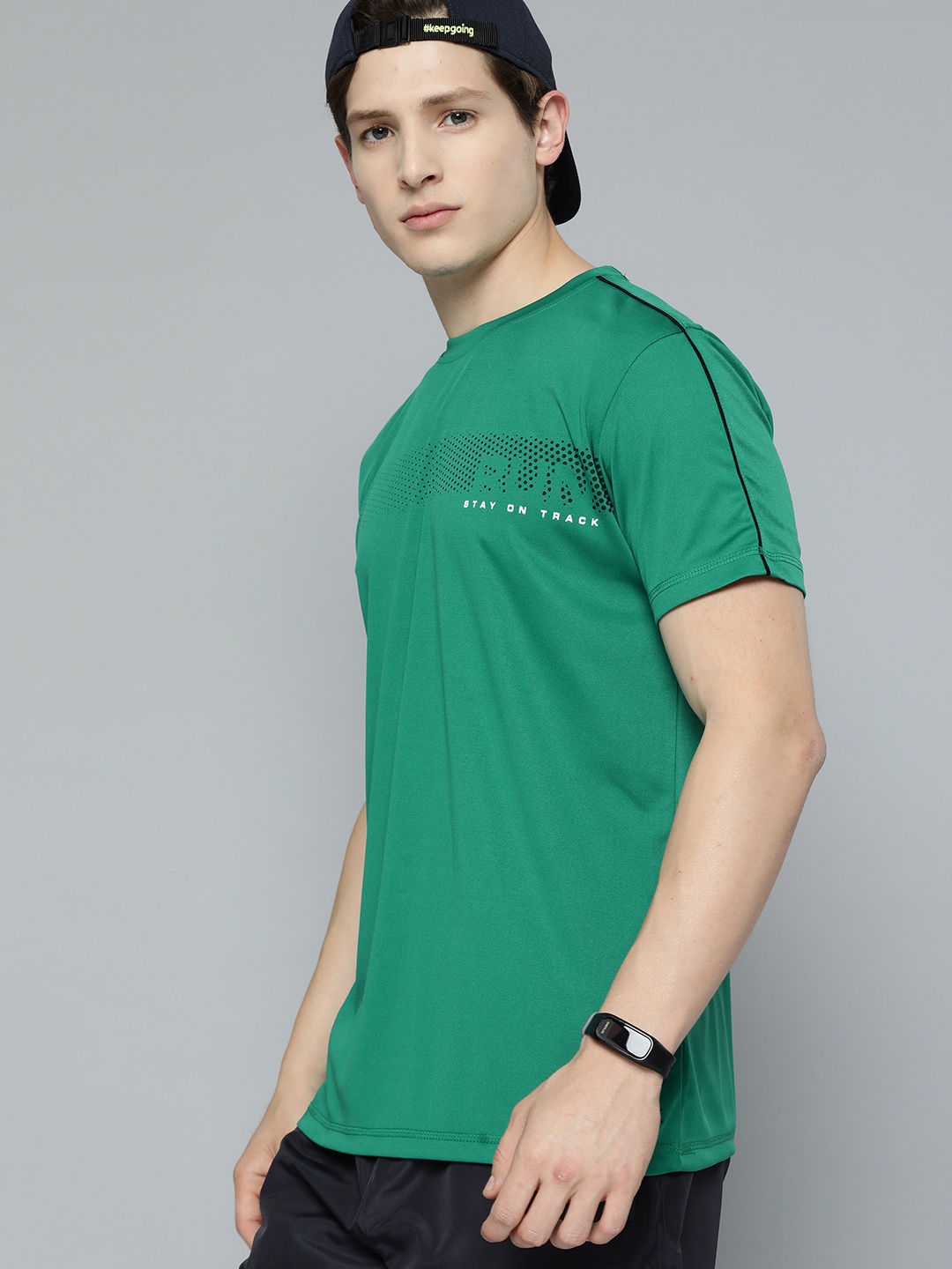 

Slazenger Men Green & Black Printed T-shirt